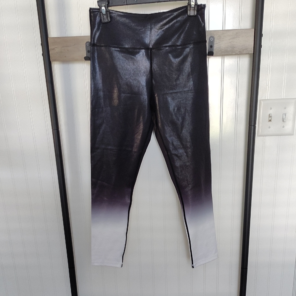 ZYIA Active Black Ombre Leggings